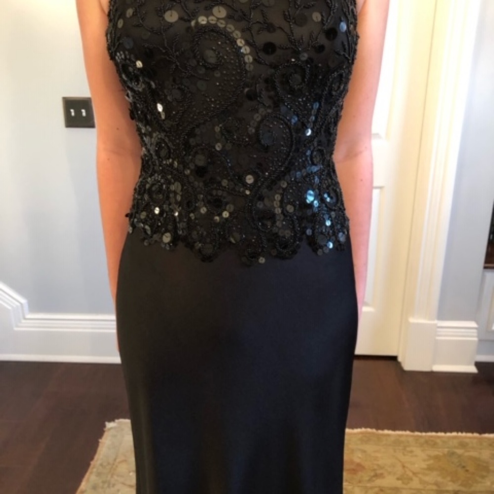 Carmen Marc Valvo - Picture 7 of 7